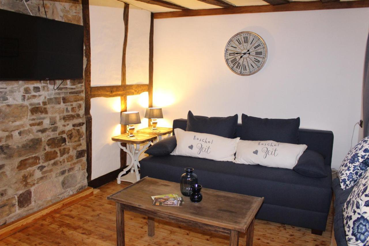 Ferienhaus Eifelstuben Mit Charme - Bauernstube Vulkaneifel - Naehe See Und Burgruine Ulmen Extérieur photo